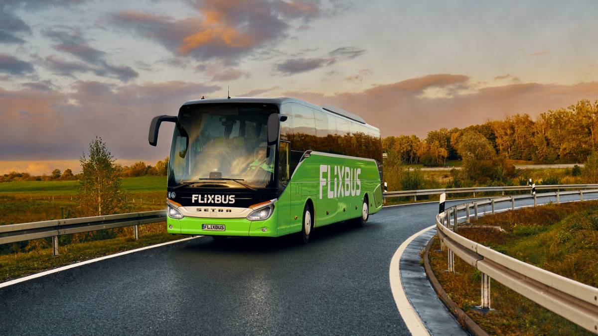 FlixBus Giubileo 2025, sconti ai pellegrini diretti a Roma